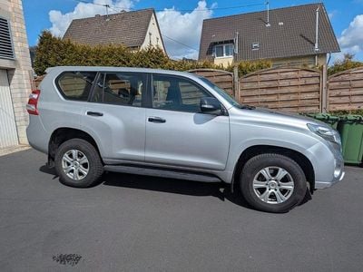 Gebraucht Toyota Land Cruiser 177 PS (130 kW) 2016 Silber SUV