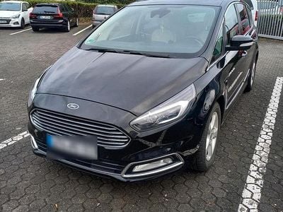 Usata Ford S-MAX Vignale 179 CV (131 kW) 2016 Nero Monovolume