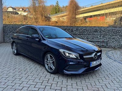 Gebraucht Mercedes 220 AMG line 177 PS (130 kW) 2018 Blau Limousine