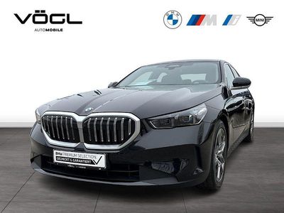 Gebraucht BMW 520 Sport Line 197 PS (144 kW) 2024 Saphirschwarz Limousine