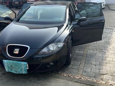 Second-hand Seat Leon Stylance 102 CP (75 kW) 2006 Negru Hatchback