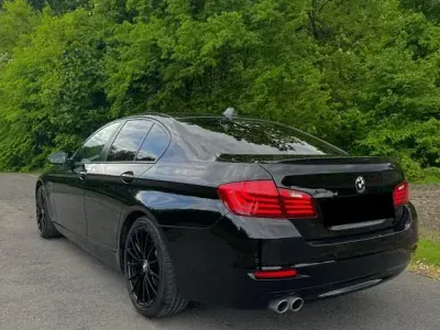 Gebraucht BMW 530 Sport Line 258 PS (189 kW) 2014 Schwarz Limousine