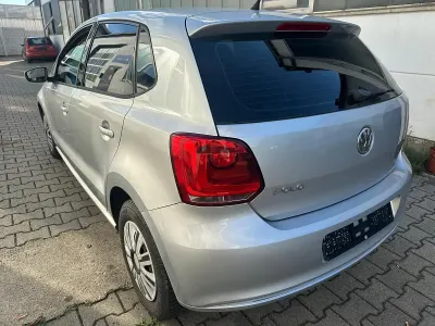 Gebraucht VW Polo 60 PS (44 kW) 2010 Silber Kleinwagen