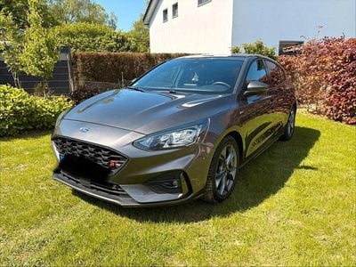 Brugt Ford Focus ST-Line 150 HK (110 kW) 2021 Grå Sedan