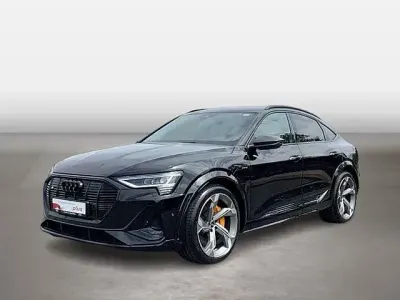 Gebraucht Audi e-tron Sport 369 kW (503 PS) 2022 Mythosschwarz metallic SUV
