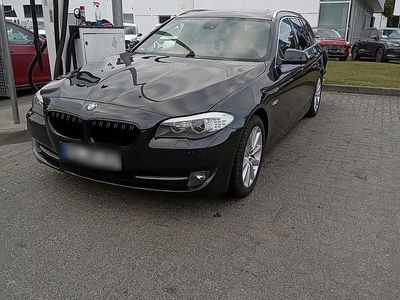 Gebraucht BMW 520 186 PS (136 kW) 2012 Grau Kombi