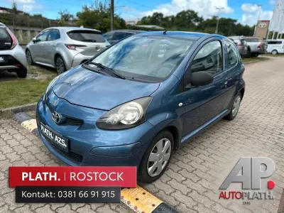 Gebraucht Toyota Aygo Basis 68 PS (50 kW) 2009 Blau Kleinwagen