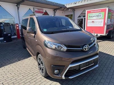 Gebraucht Toyota Proace Team 177 PS (130 kW) 2020 Brown rich oak Van / Kleinbus