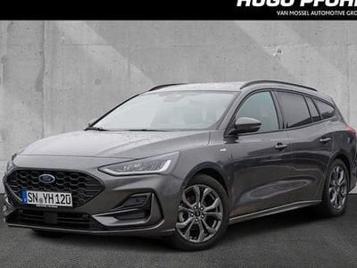 Grau Gebraucht 2024 Ford Focus ST-Line Kombi | 23.790 € (Guter Preis)