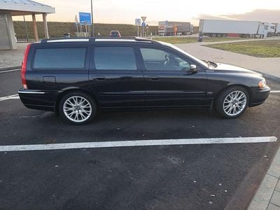 Blau Gebraucht 2006 Volvo V70 Summum Kombi | 6.800 €