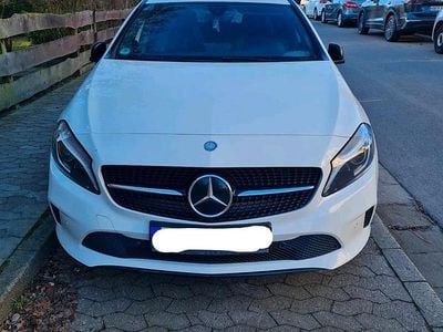 Gebraucht Mercedes A200 136 PS (100 kW) 2016 Weiß Kleinwagen
