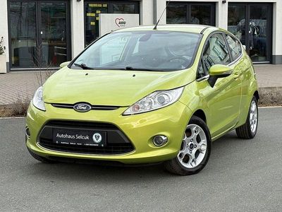 Gebraucht Ford Fiesta Titanium 97 PS (71 kW) 2012 Grün Kleinwagen