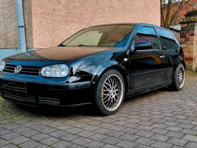 Gebraucht VW Golf IV 101 PS (74 kW) 1998 Schwarz Kleinwagen