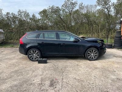 Gebraucht Volvo V60 R-Design 163 PS (119 kW) 2012 Schwarz Kombi