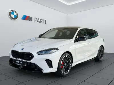 Gebraucht BMW M135 Performance 300 PS (220 kW) 2025 Weiß Kleinwagen