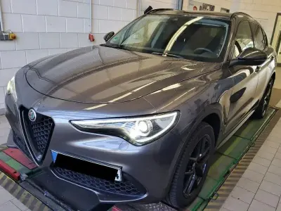 Gebraucht Alfa Romeo Stelvio 280 PS (205 kW) 2021 Grau SUV