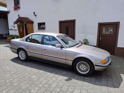 BMW 735