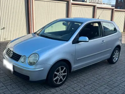 Gebraucht VW Polo 54 PS (39 kW) 2004 Silber Kleinwagen