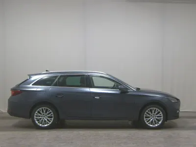 Używany Seat Leon Beats 150 KM (110 kW) 2022 Szary Kombi