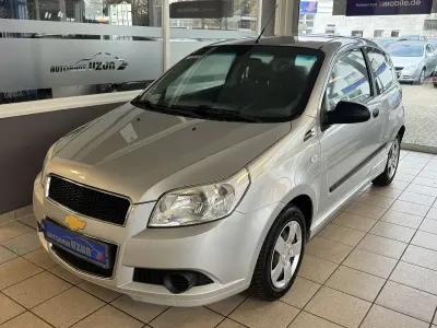 Gebraucht Chevrolet Aveo 84 PS (61 kW) 2009 Silber Kleinwagen