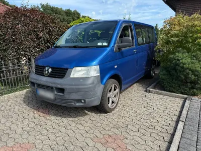 Używany VW Caravelle 84 KM (61 kW) 2009 Niebieski Van