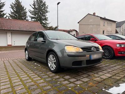 Gebraucht VW Golf V 102 PS (75 kW) 2004 Grau Kleinwagen
