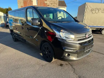 Gebraucht Fiat Talento Family 145 PS (106 kW) 2017 Schwarz Van / Kleinbus