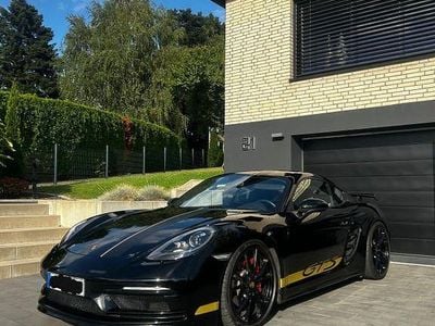 Porsche Cayman S