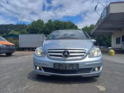 Mercedes B180