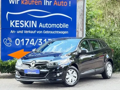 Gebraucht Renault Mégane III Authentique 110 PS (80 kW) 2015 Schwarz Limousine