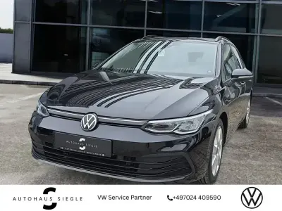 Gebraucht VW Golf VIII Life 150 PS (110 kW) 2021 Schwarz Kombi