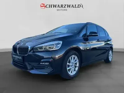 Gebraucht BMW 218 Active Tourer Advantage 150 PS (110 kW) 2019 Schwarz Van / Kleinbus