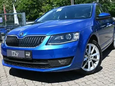 Gebraucht Skoda Octavia Style 150 PS (110 kW) 2017 Modra race/race blue Kombi