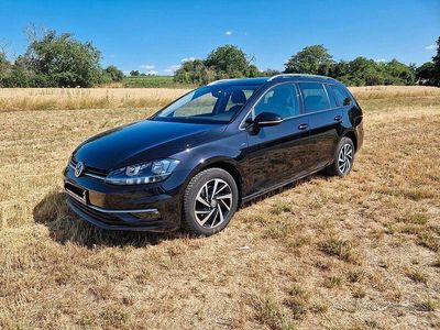 Gebraucht VW Golf VII Join 116 PS (85 kW) 2018 Schwarz Kombi
