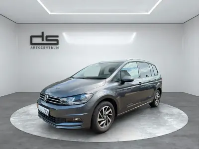 Gebraucht VW Touran Sound 116 PS (85 kW) 2017 Grau Van / Kleinbus