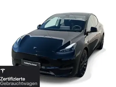 Käytetty Tesla Model Y Performance 321 kW (437 HP) 2023 Musta Katumaasturi