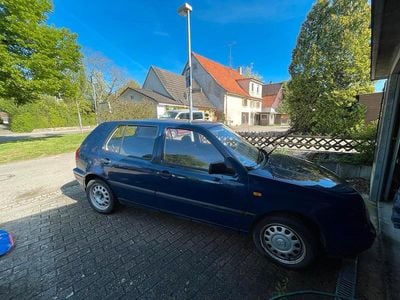 Gebraucht VW Golf III 60 PS (44 kW) 1996 Blau Kleinwagen