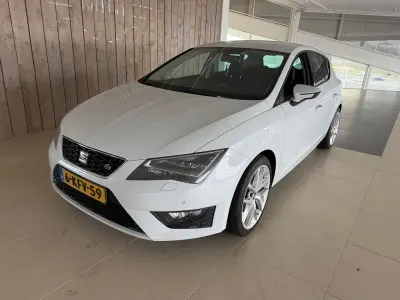 Usata Seat Leon FR 122 CV (89 kW) 2013 Bianco Berlina