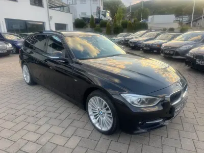 Gebraucht BMW 320 Sport Line 184 PS (135 kW) 2015 Schwarz Limousine