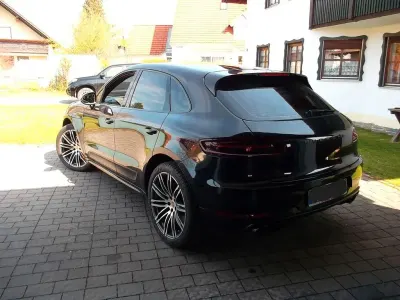Second-hand Porsche Macan GTS 360 CP (264 kW) 2016 Negru SUV