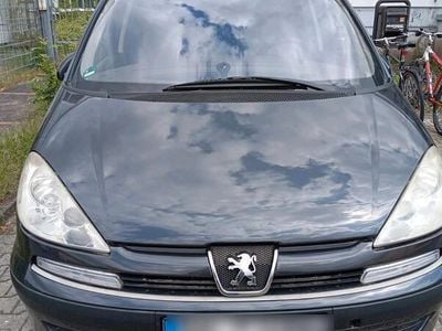 Peugeot 807