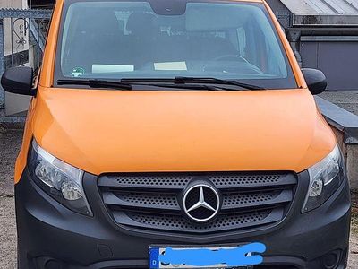Gebraucht Mercedes Vito 163 PS (119 kW) 2017 Orange Van