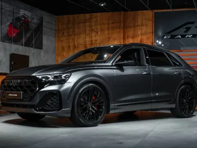 Gebraucht Audi SQ8 Sport 507 PS (372 kW) 2024 Grau SUV