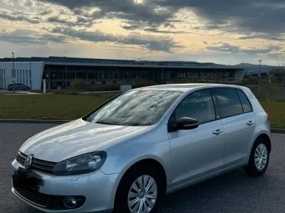 Gebraucht VW Golf VI Style 86 PS (63 kW) 2011 Silber Kleinwagen