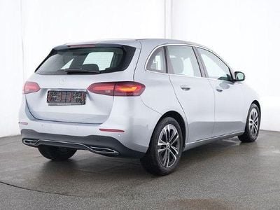 Mercedes B200