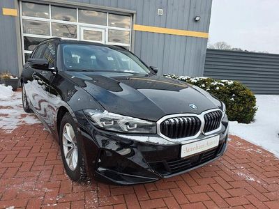 Gebraucht BMW 318 Performance 150 PS (110 kW) 2024 Schwarz Kombi
