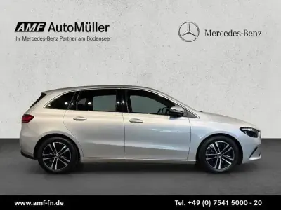Gebraucht Mercedes B180 Progressive 116 PS (85 kW) 2023 Iridiumsilber Van / Kleinbus