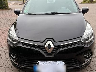 Second-hand Renault Clio IV 90 CP (66 kW) 2019 Negru Hatchback