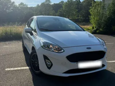 Gebraucht Ford Fiesta Cool & Connect 86 PS (63 kW) 2017 Weiß Kleinwagen