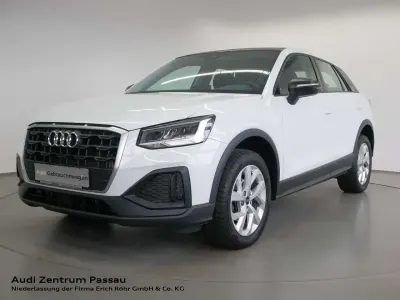 Używany Audi Q2 Sport 150 KM (110 kW) 2023 Biały SUV